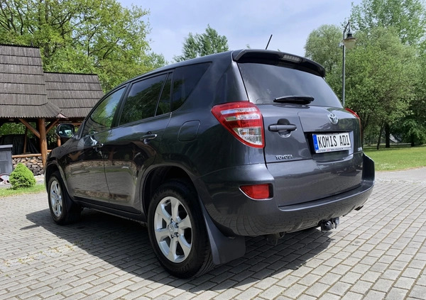 Toyota RAV4 cena 44900 przebieg: 230000, rok produkcji 2010 z Jasło małe 781